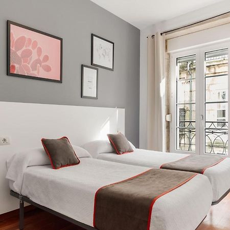 Oyo Hospedaje La Tita Santiago de Compostela Bagian luar foto